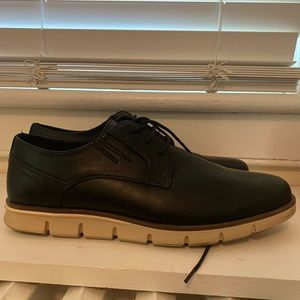 These are Vostey Size 11 Men’s Oxford shoe. Work less than 5 times.